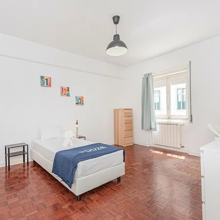 아파트 Houze Spacious Flat In Charming&historical 리스본