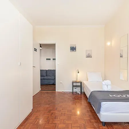 아파트 Houze Spacious Flat In Charming&historical *