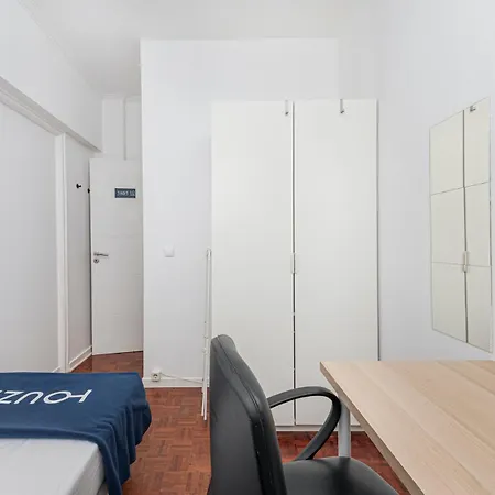 Apartment Houze Spacious Flat In Charming&historical Lissabon