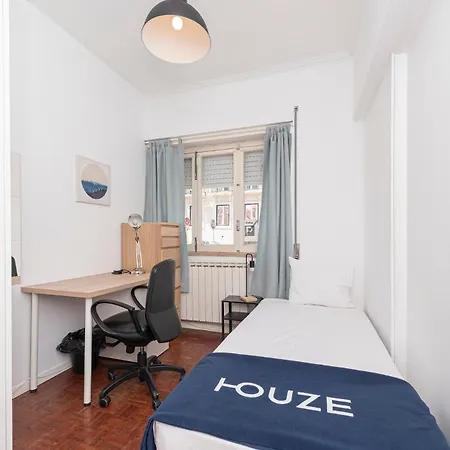 Houze Spacious Flat In Charming&historical Apartment