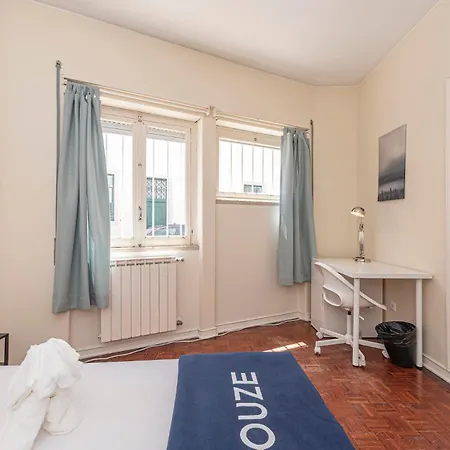 Houze Spacious Flat In Charming&historical 아파트 *