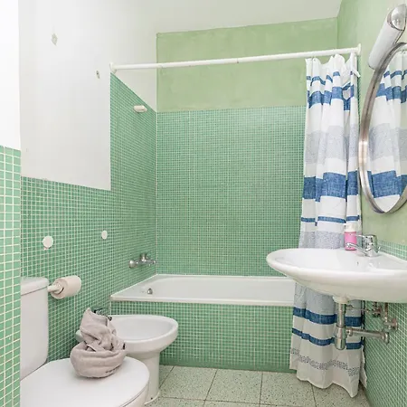 Houze Spacious Flat In Charming&historical Lissabon