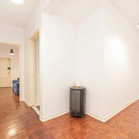 아파트 Houze Spacious Flat In Charming&historical 리스본